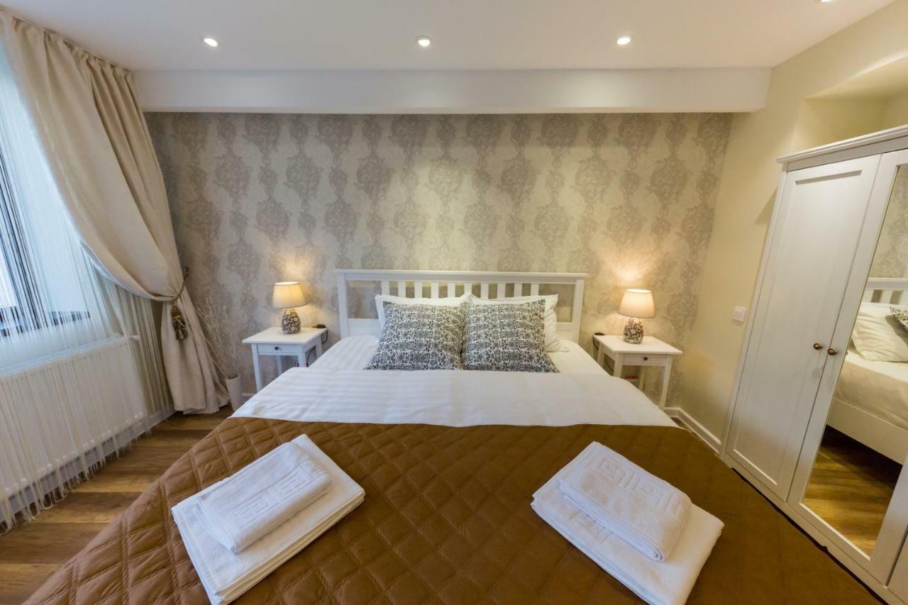 Apartament Carol Sinaia Esterno foto